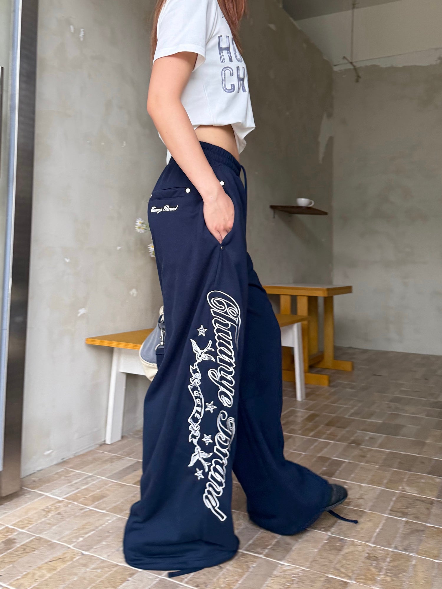 刺繍スウェットパンツ N542