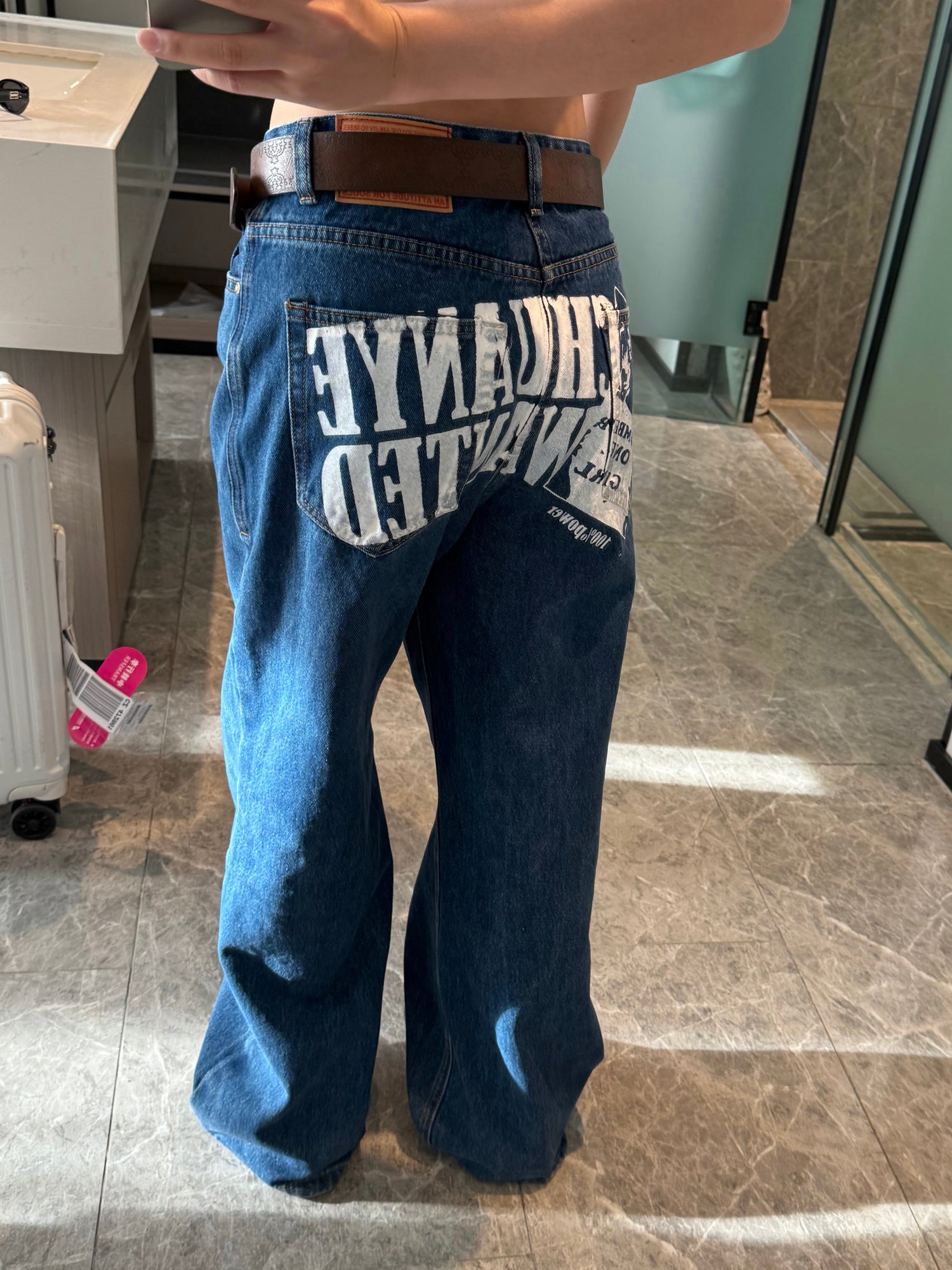 バックプリントジーンズ N541