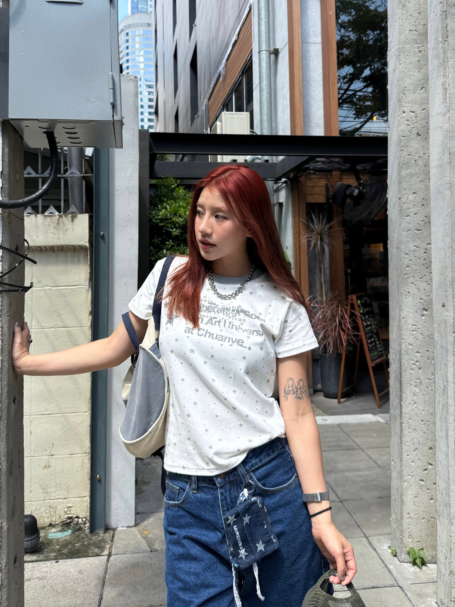 スター総柄 カレッジロゴTシャツ N508