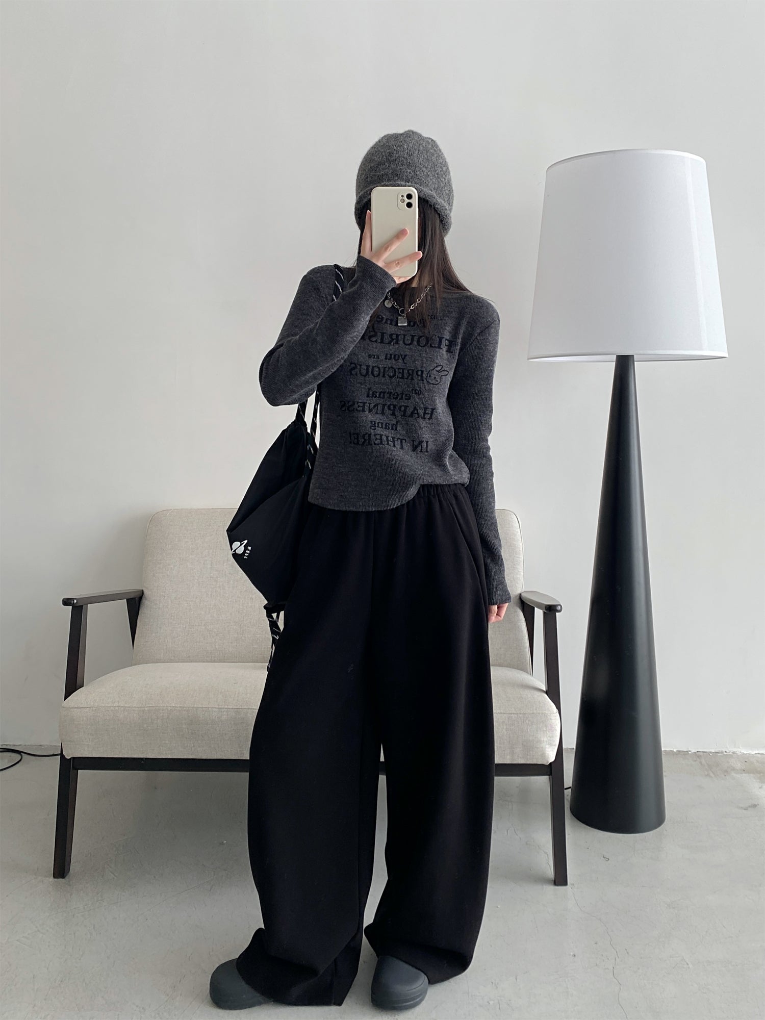 ラウンドネック長袖ニットセーター N627