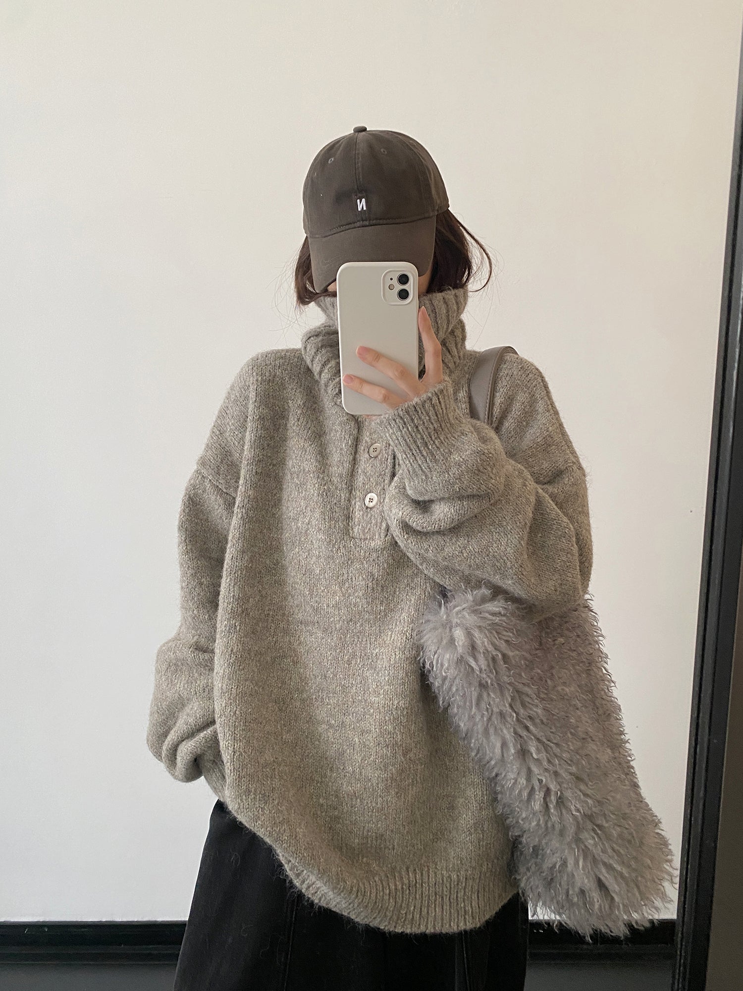 ハイネックニットセーター N873