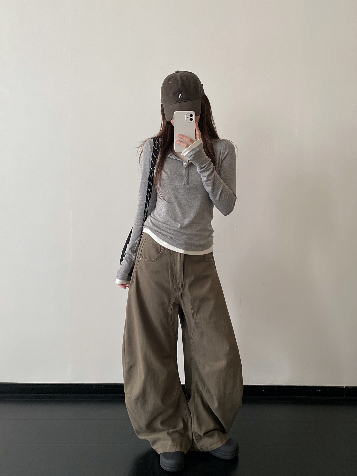 ヘンリーネック長袖トップス N582