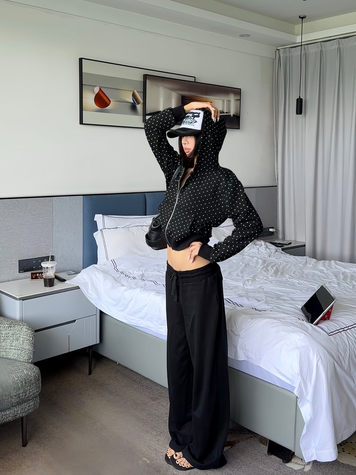 ドット柄ショート丈スウェットパーカー N535