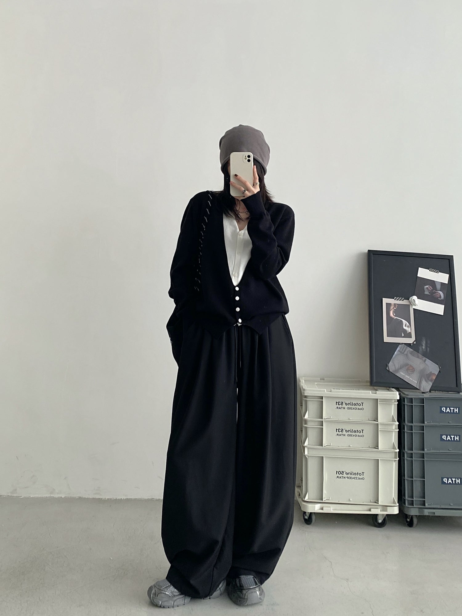 ステッチVネックセーター N623