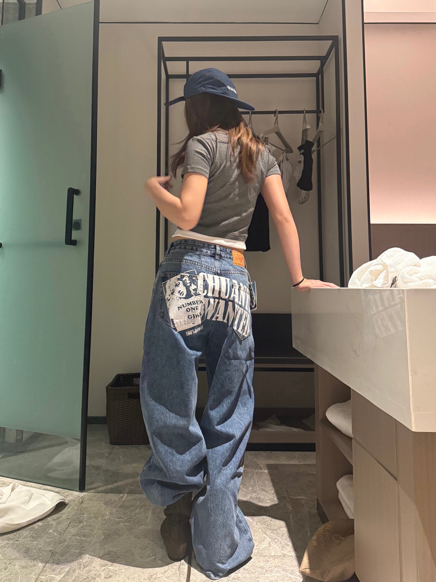 バックプリントジーンズ N541