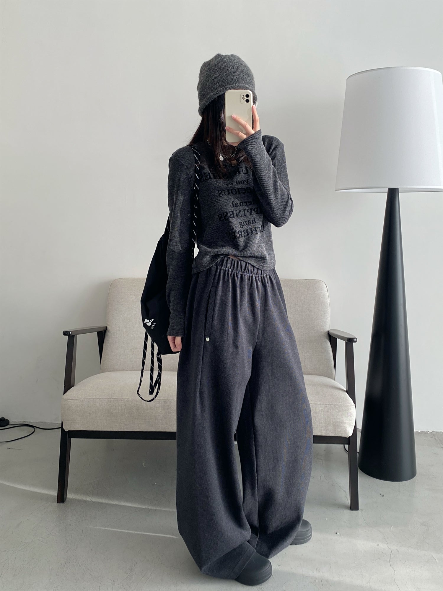 ラウンドネック長袖ニットセーター N627