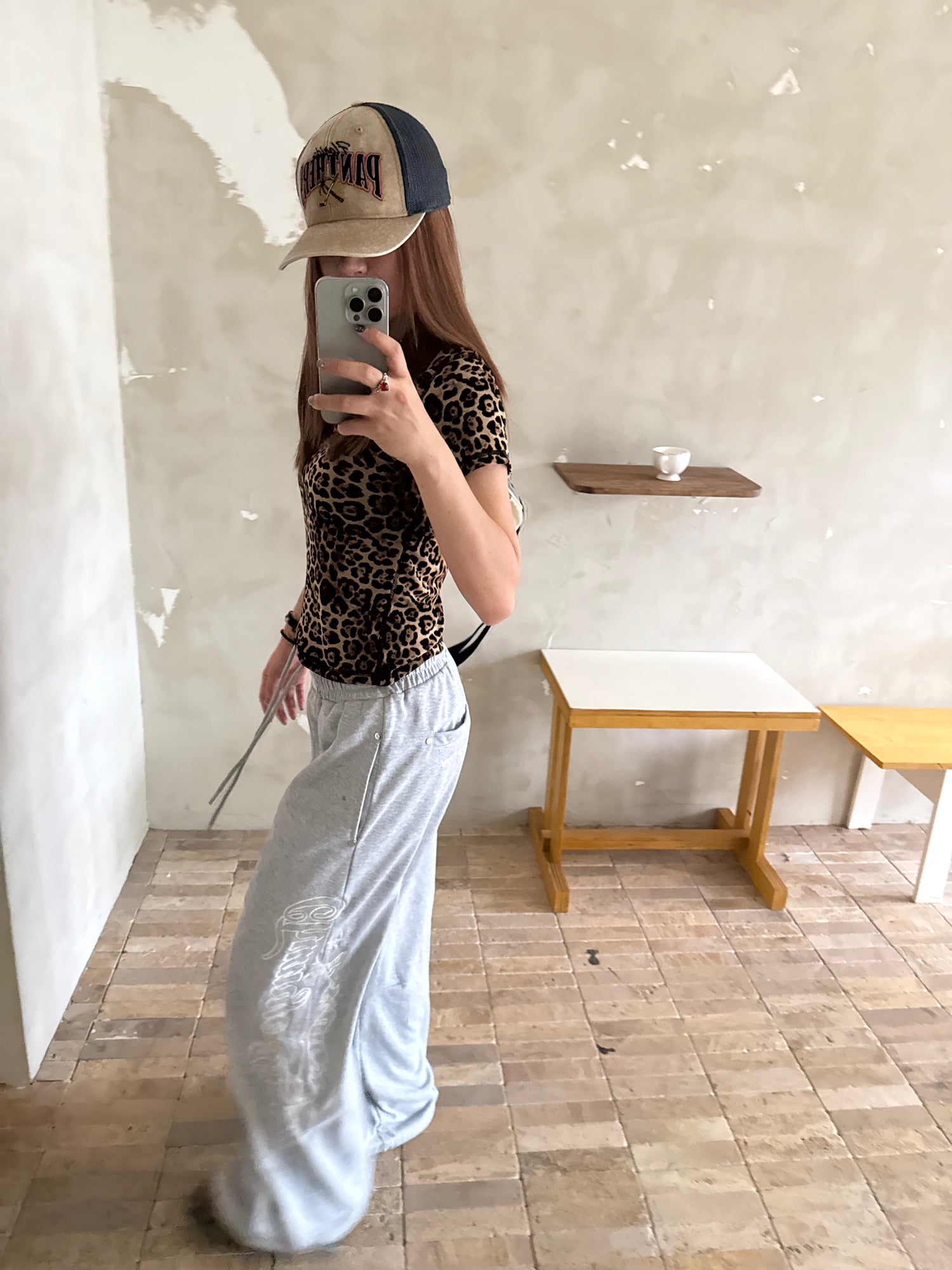 刺繍スウェットパンツ N542