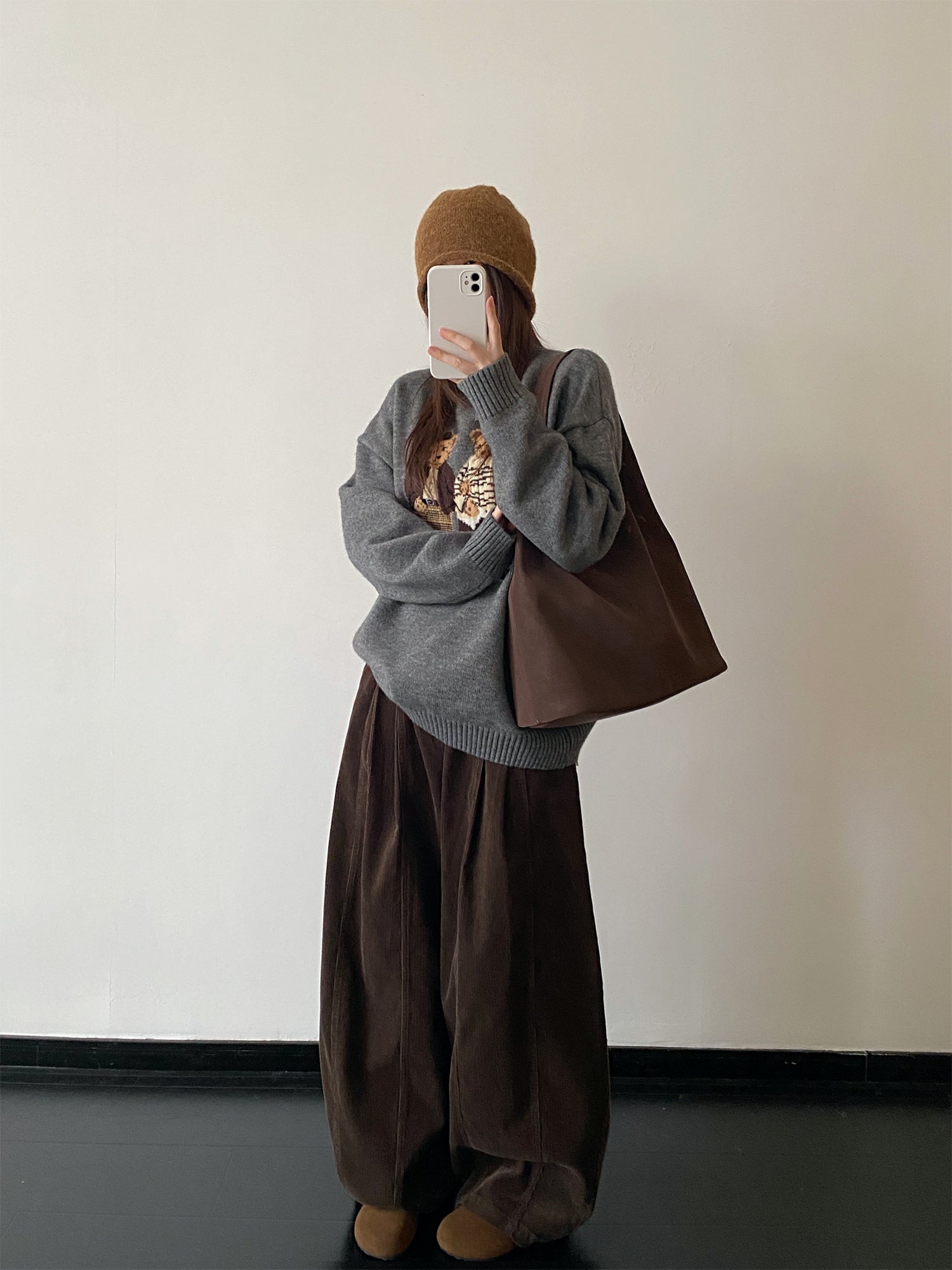 ラウンドネック クマニットセーター N903