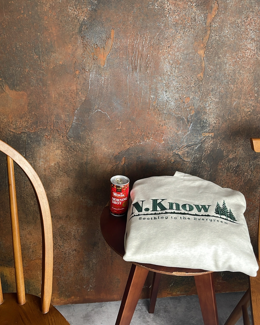 【NoKnow original】オリジナル刺繍入りフーディ