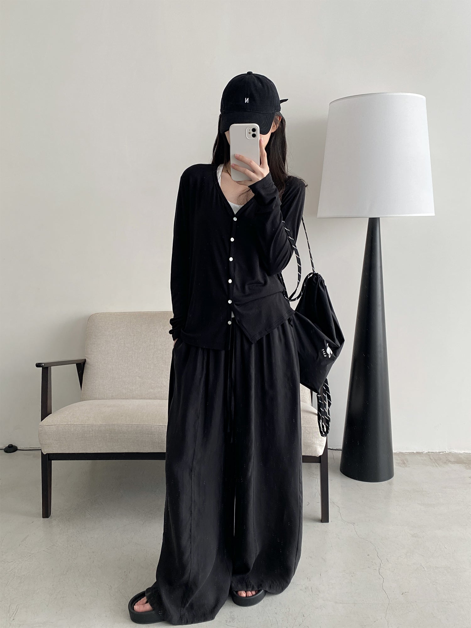 ラウンドネック薄手カーディガン N626