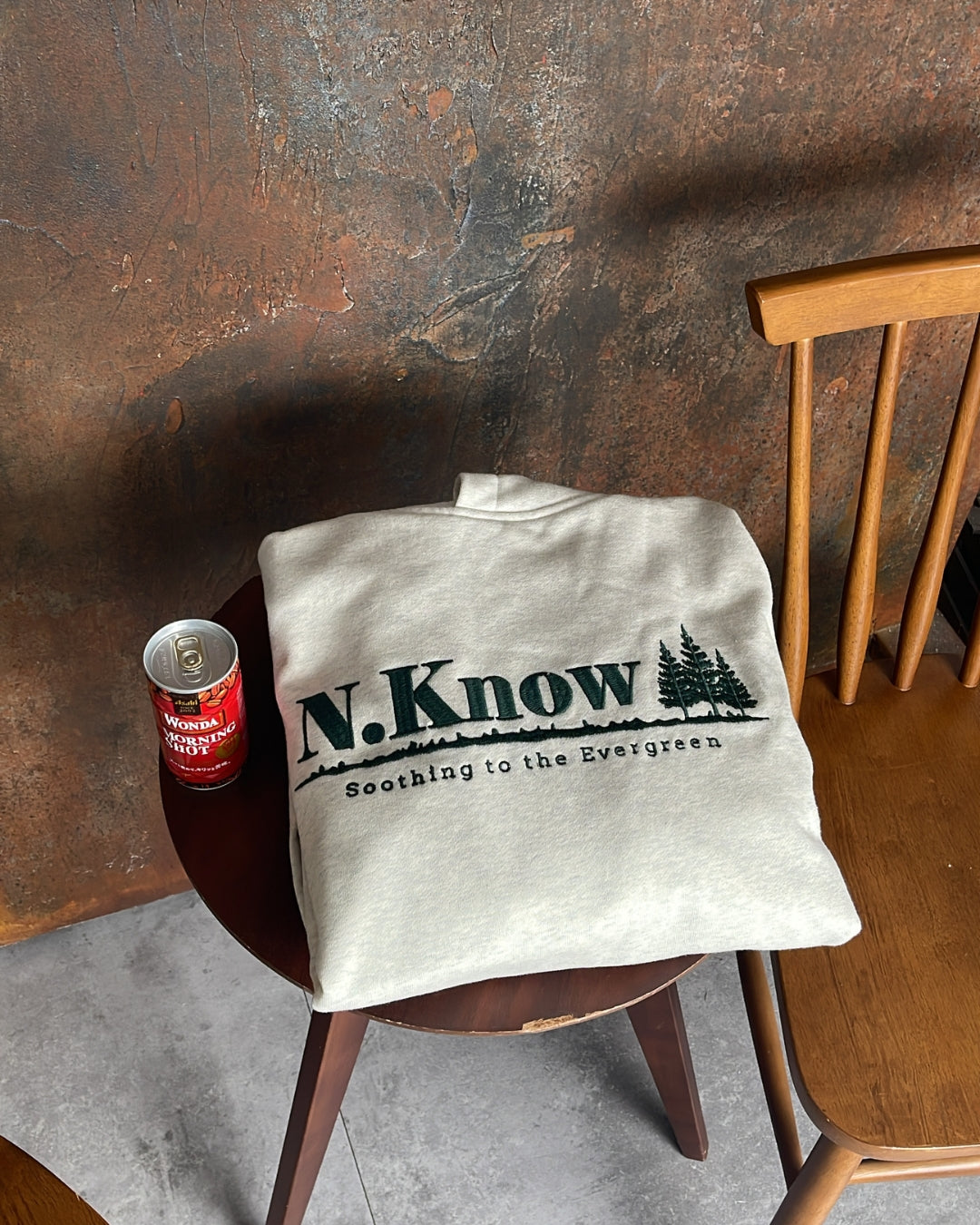 【NoKnow original】オリジナル刺繍入りフーディ