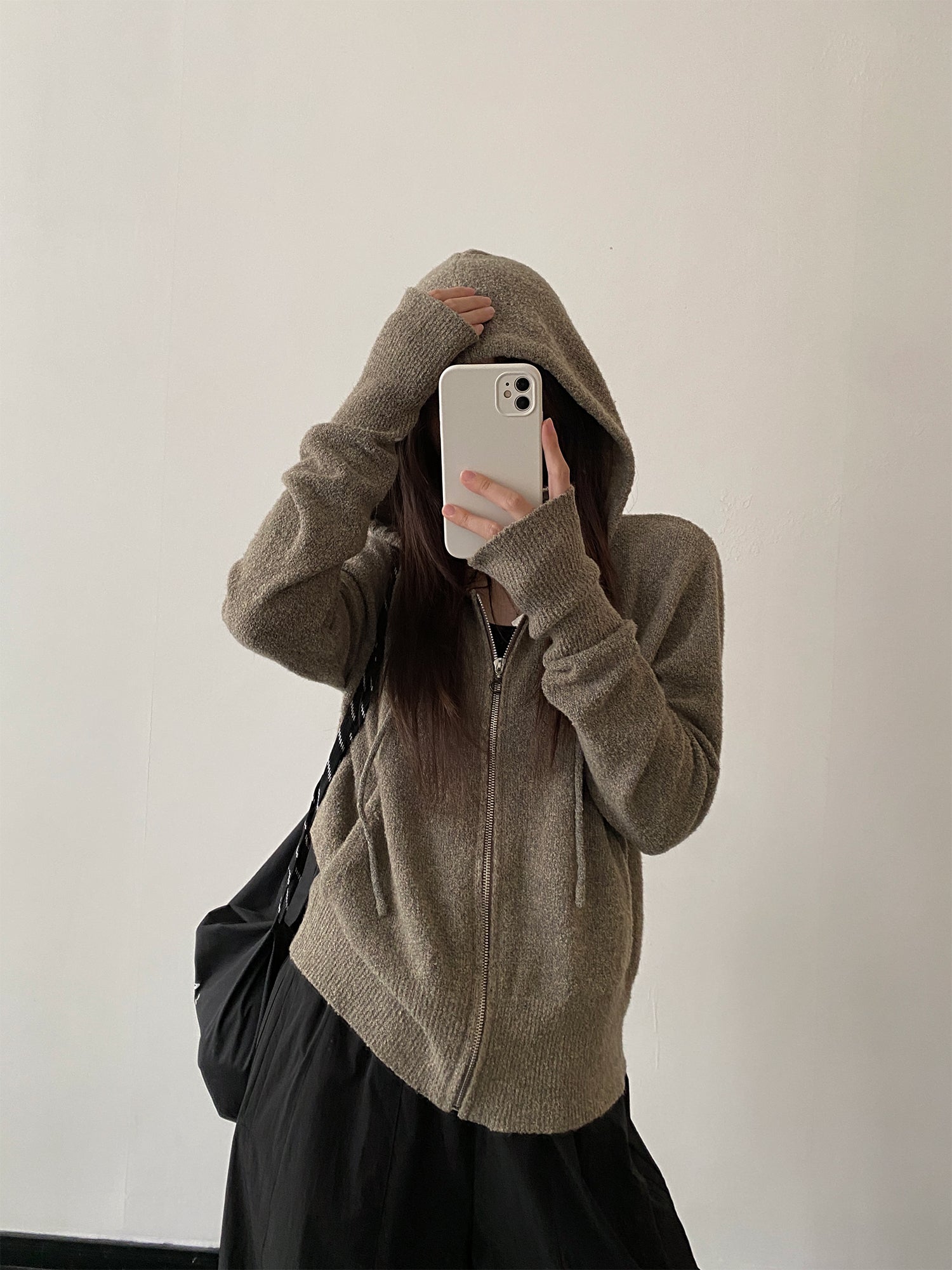 ジッパーニットフーディー N610