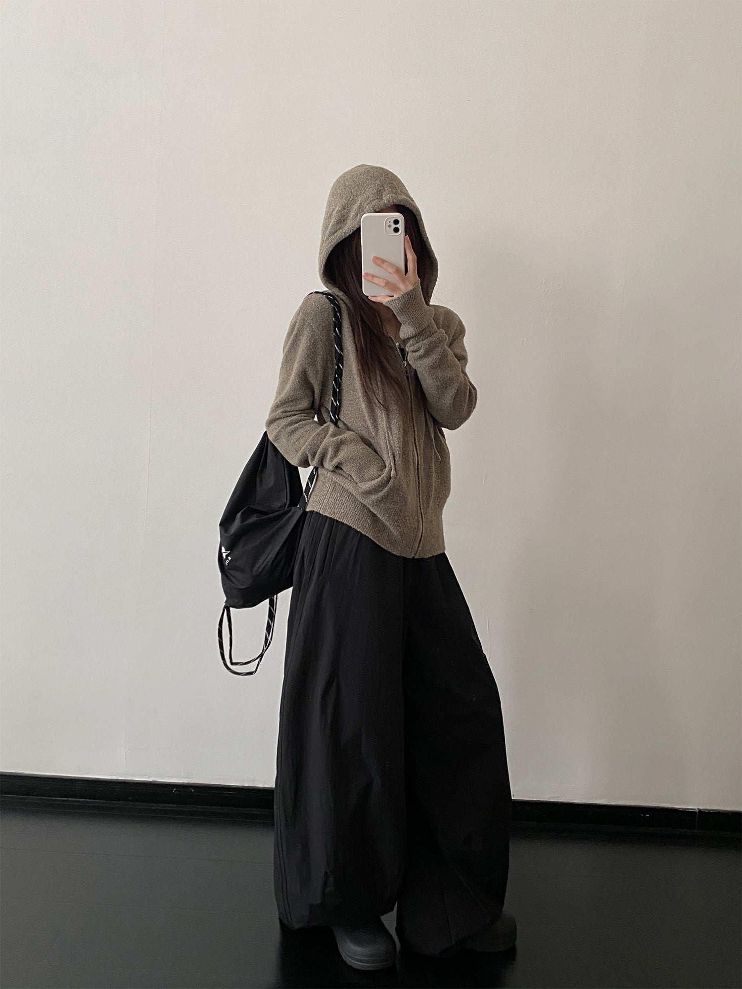 ジッパーニットフーディー N610