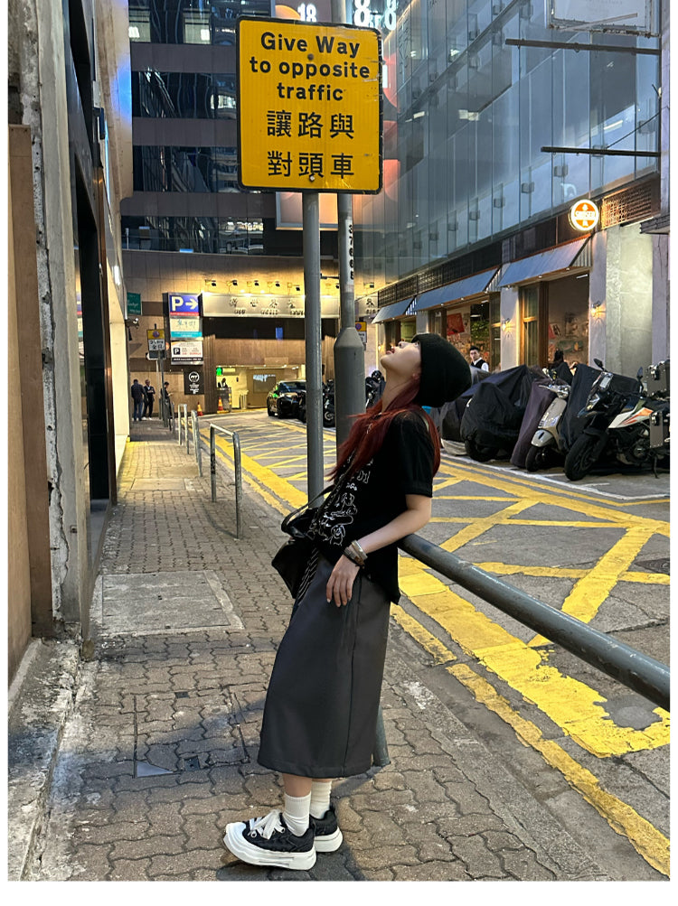 大人カジュアルに映える ロゴプリント半袖Tシャツ 着回し抜群 N428