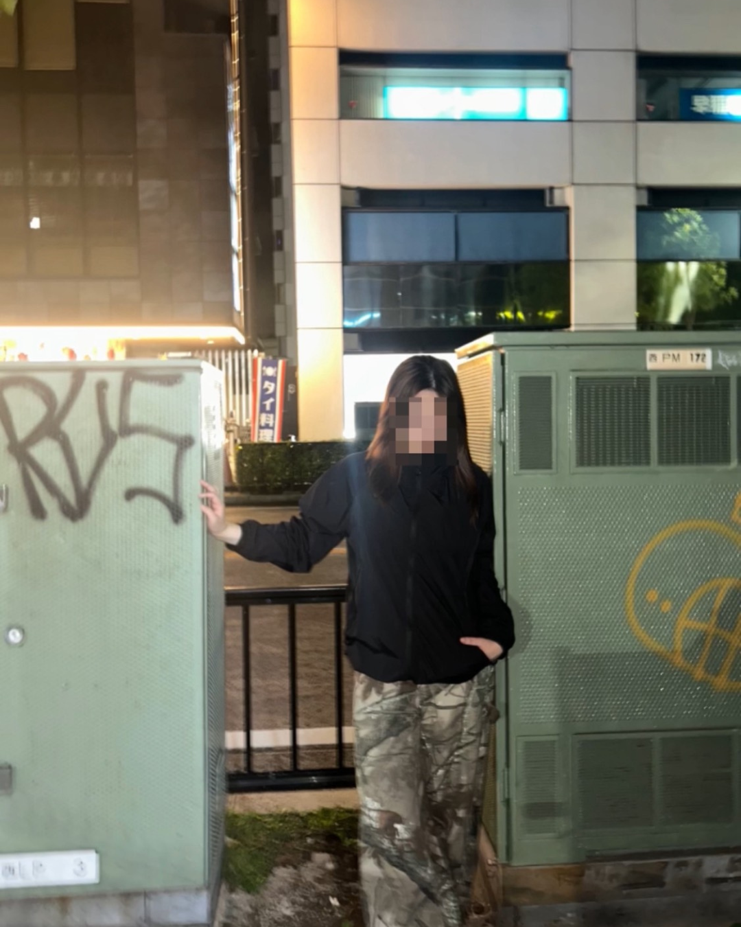 フード付きウィンドブレーカー LIL-001