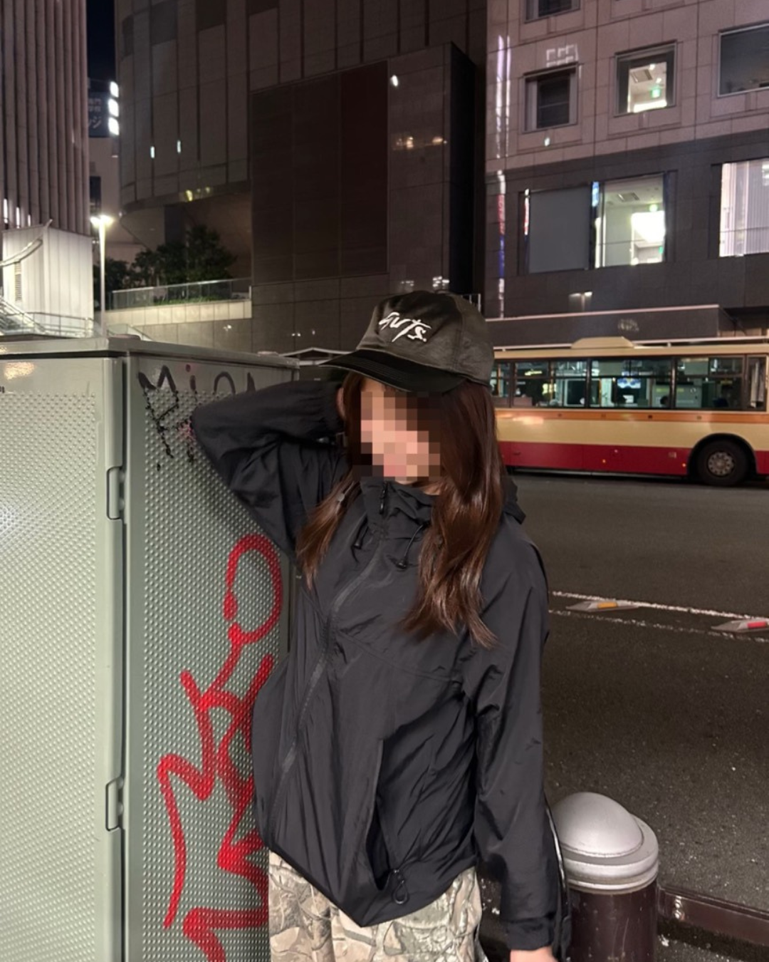 フード付きウィンドブレーカー LIL-001