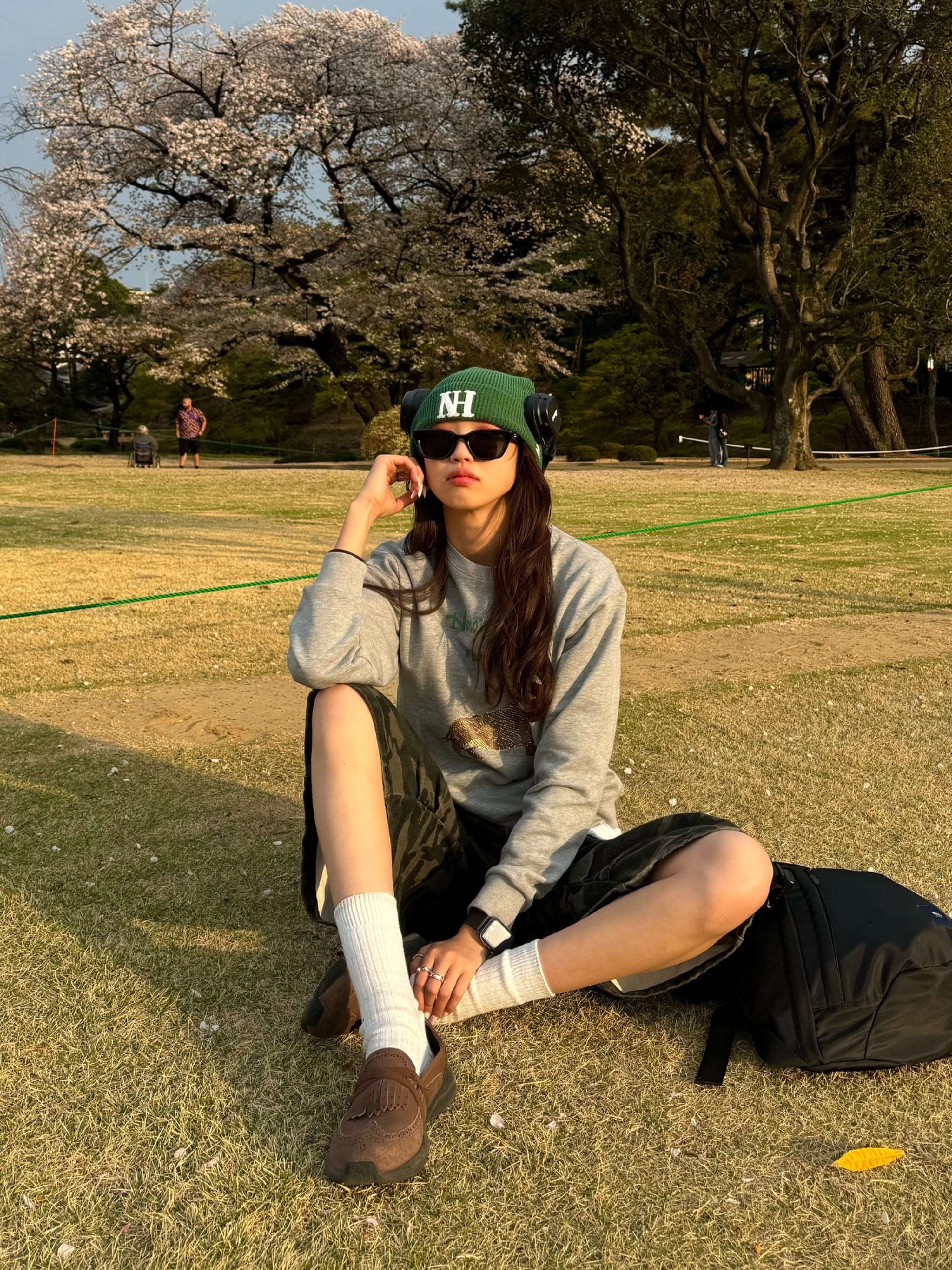 【NoKnow original】ダックスフンドプリントデザインショート丈スウェット