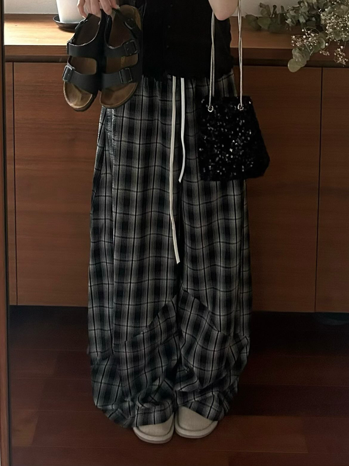 モノトーンチェック・ワイドパラシュートパンツ OT-004