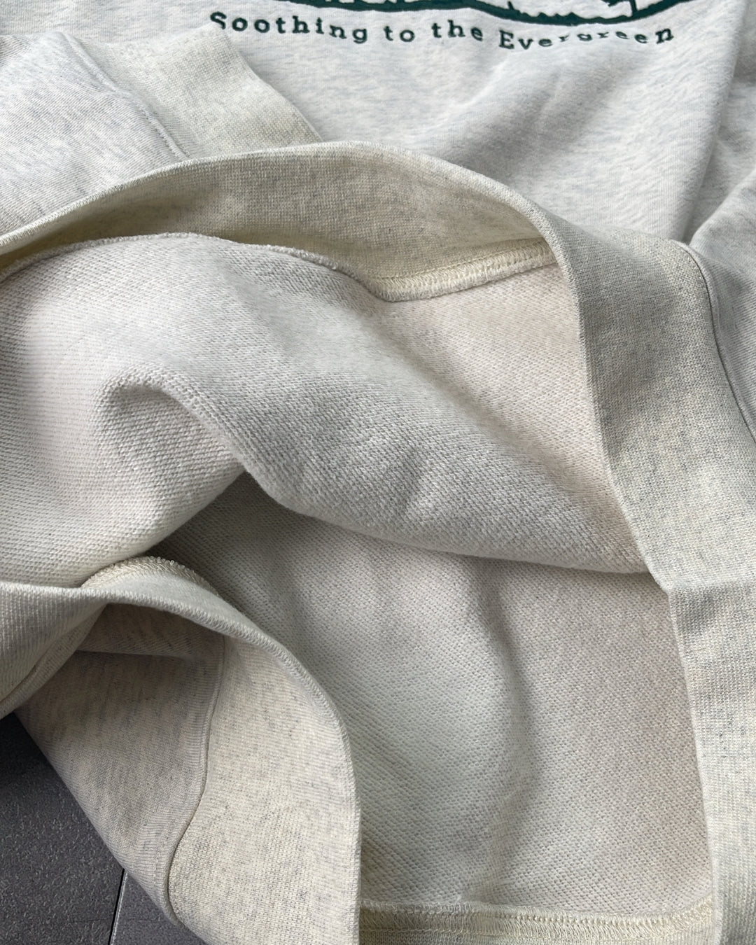 【NoKnow original】オリジナル刺繍入りフーディ