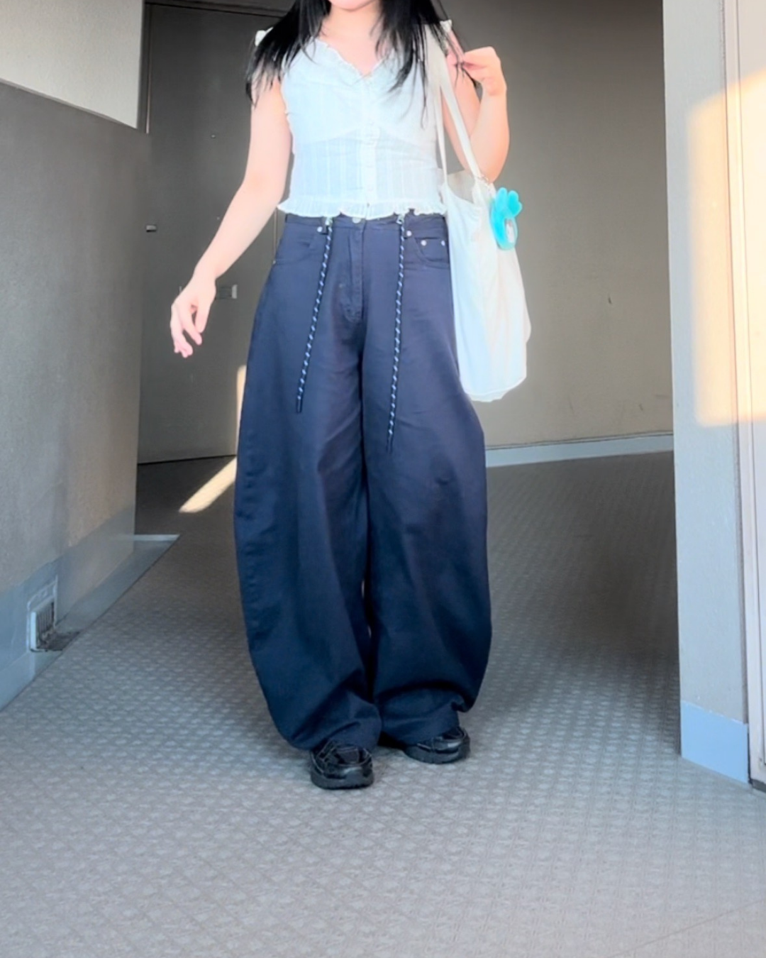 ドローストリング・ワイドバルーンパンツ SM002