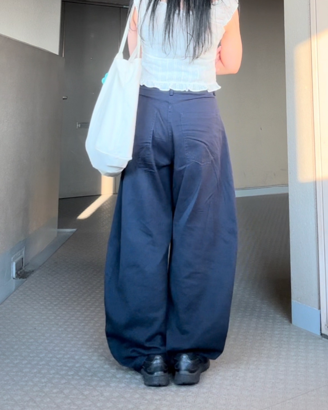 ドローストリング・ワイドバルーンパンツ SM002