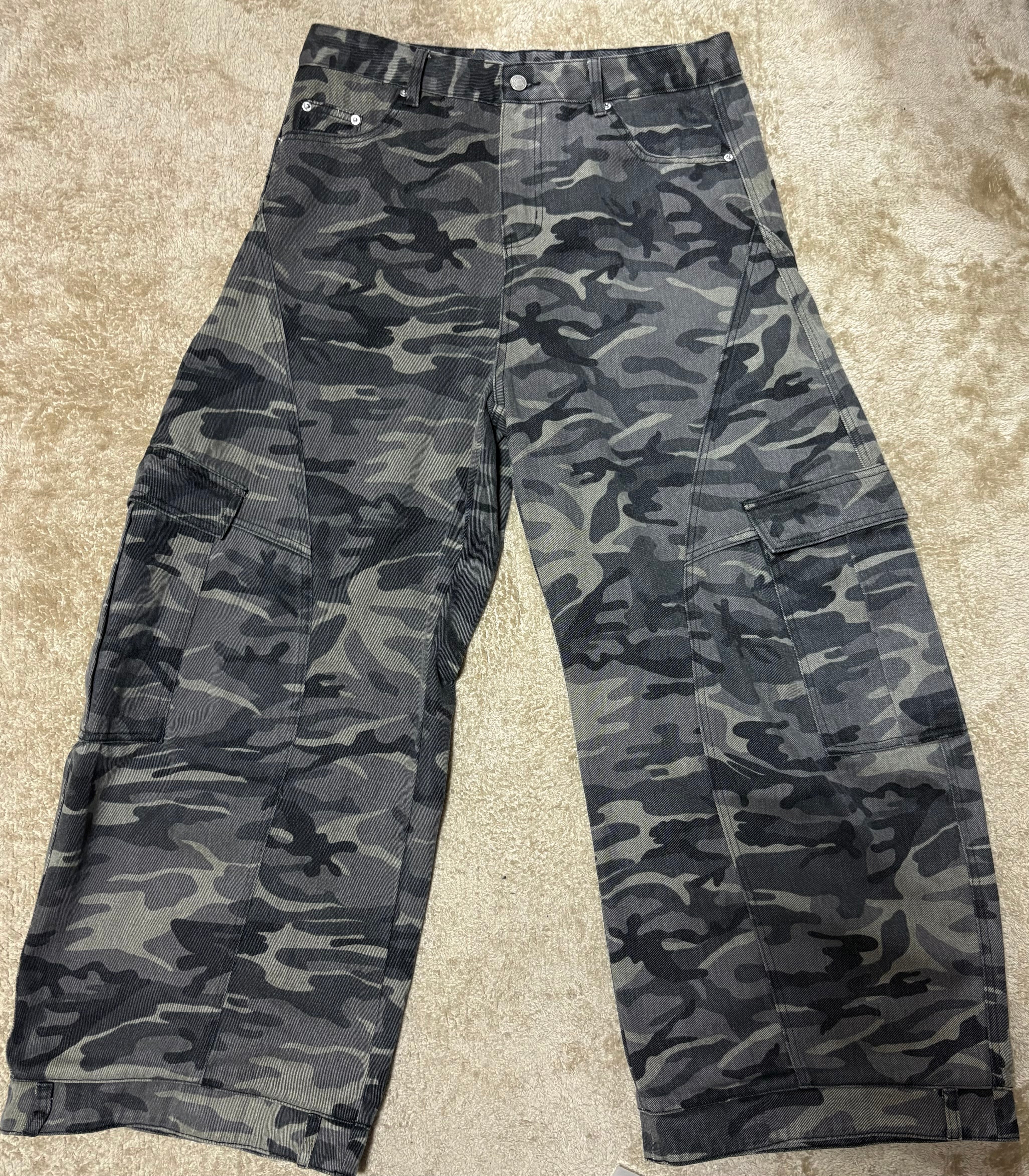 ビッグシルエットワイドパンツ迷彩 HR003