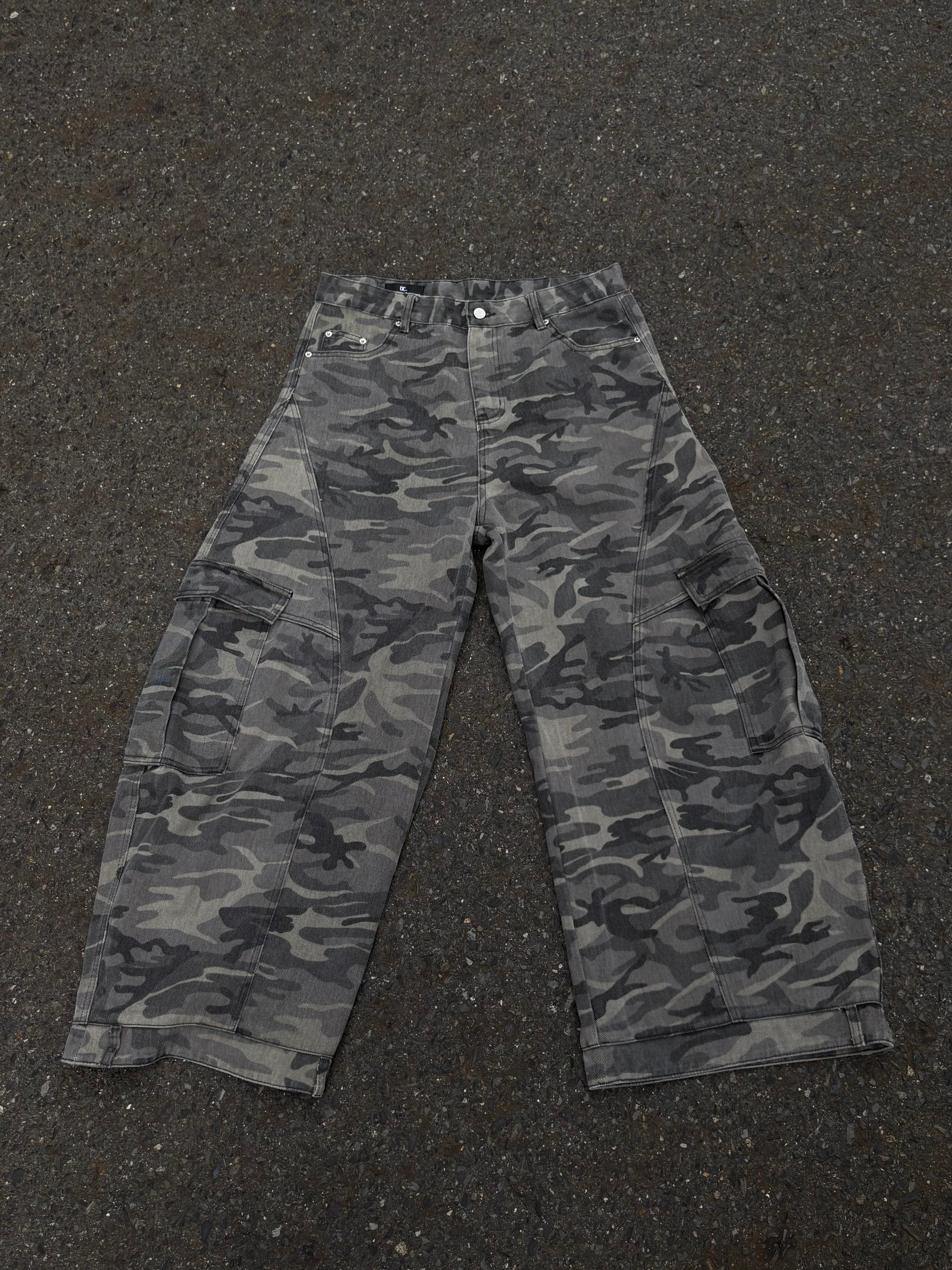 ビッグシルエットワイドパンツ迷彩 HR003