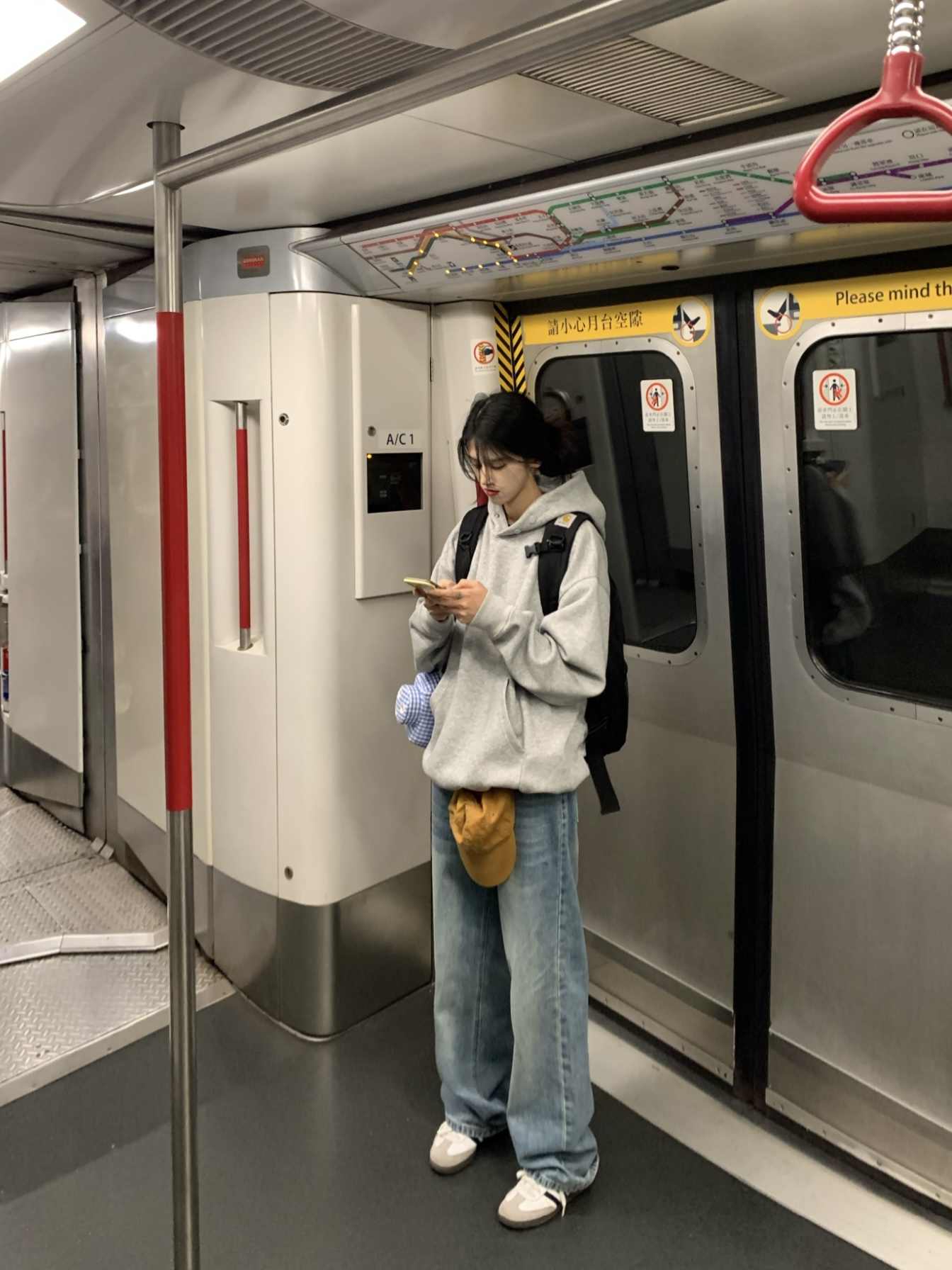 オーバーサイズカンガルーポケットフーディー N98