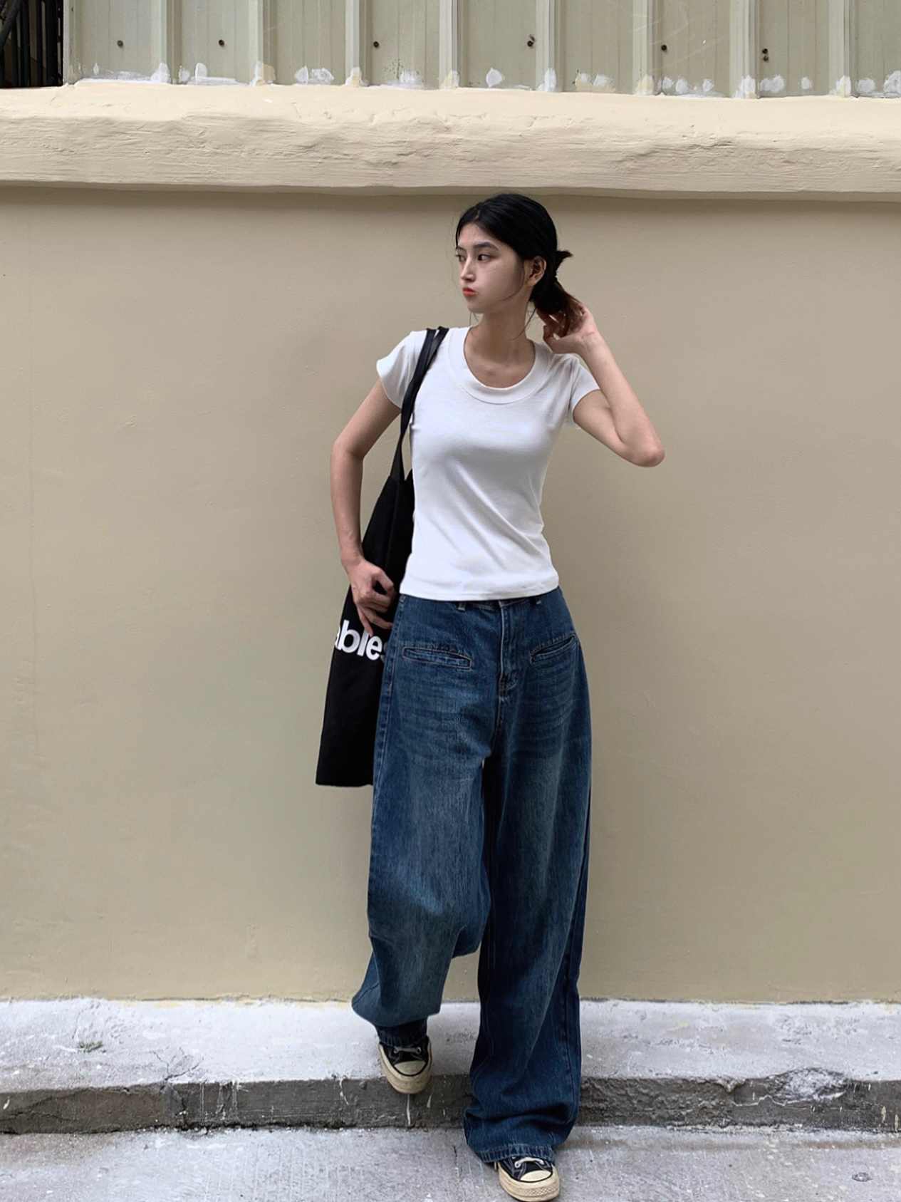 ウォッシュドポケットデザインジーンズ N74