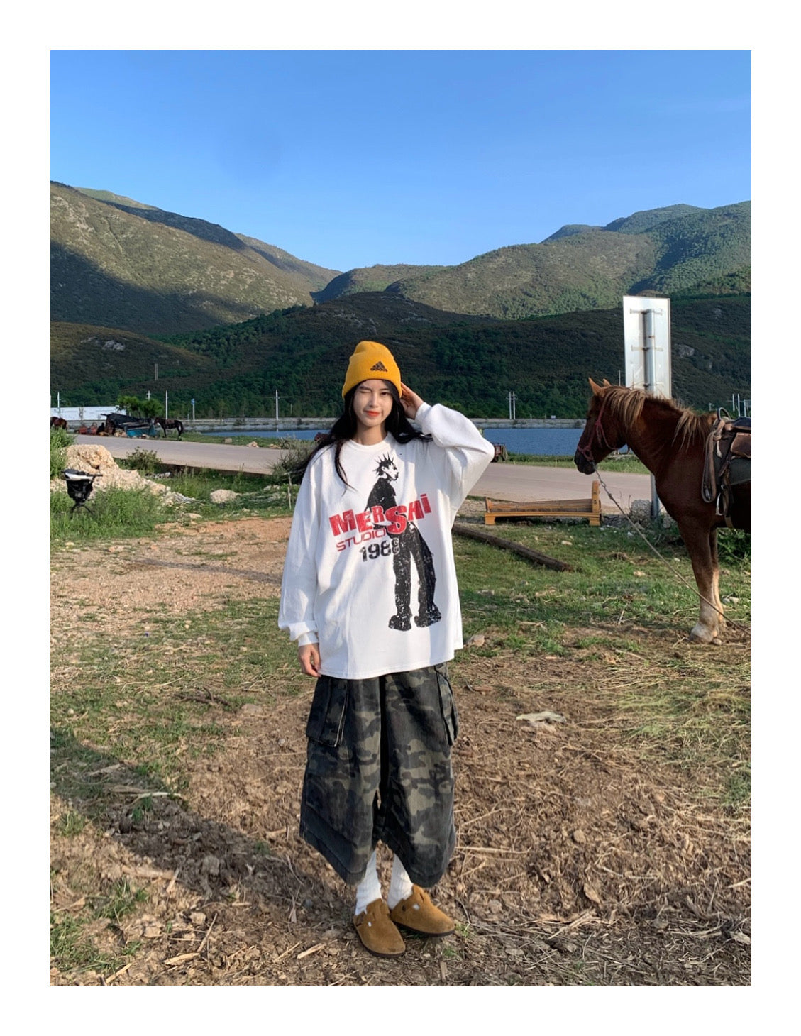 レトロプリントトレーナー N66