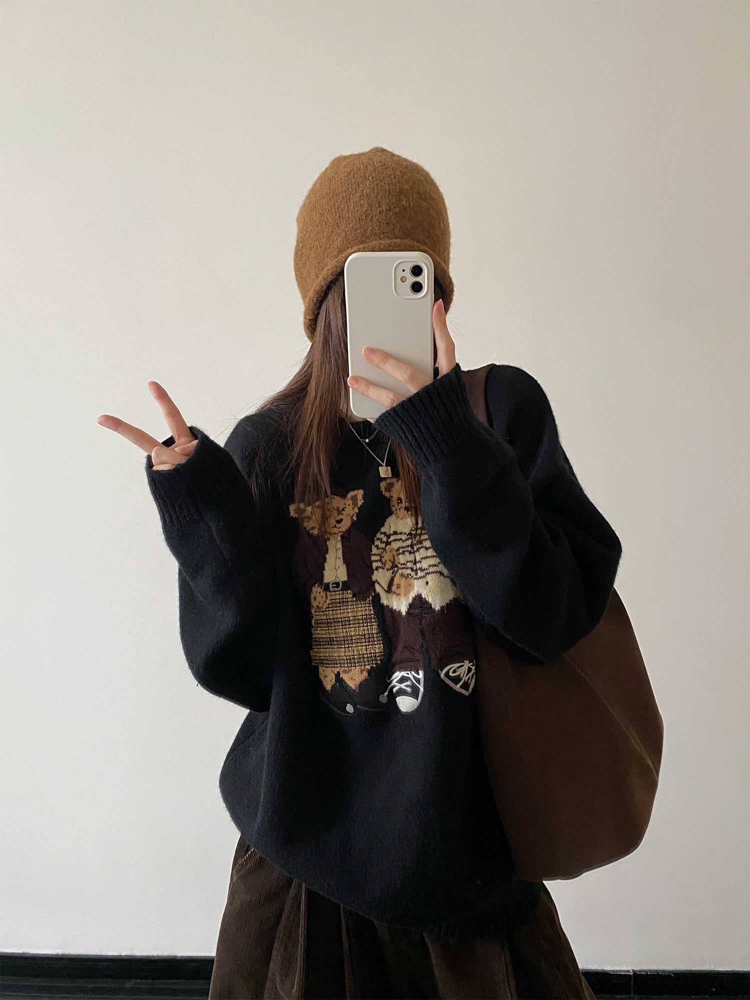 ラウンドネック クマニットセーター N903