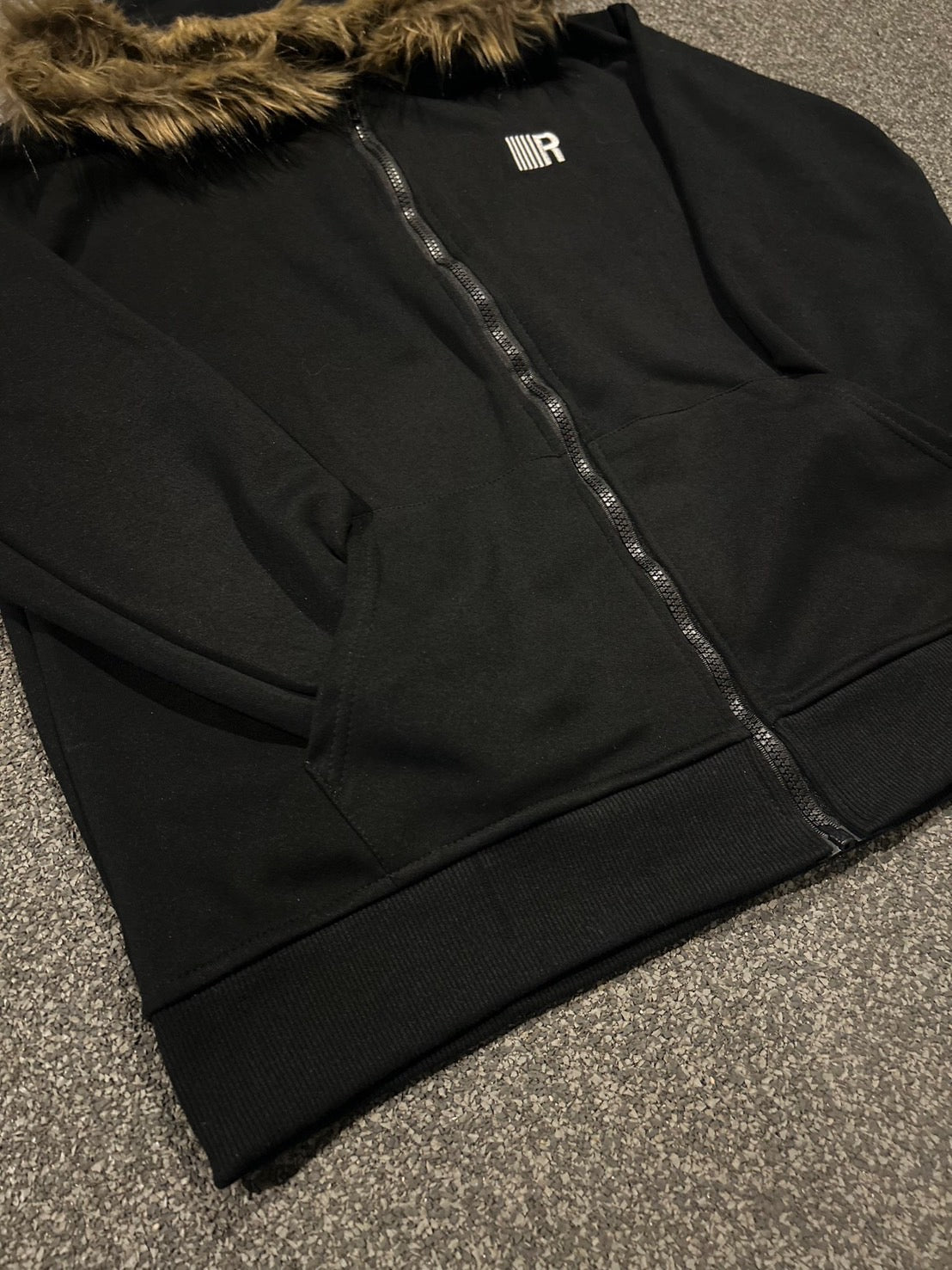 ファー付きオーバーサイズフーディ MI-09