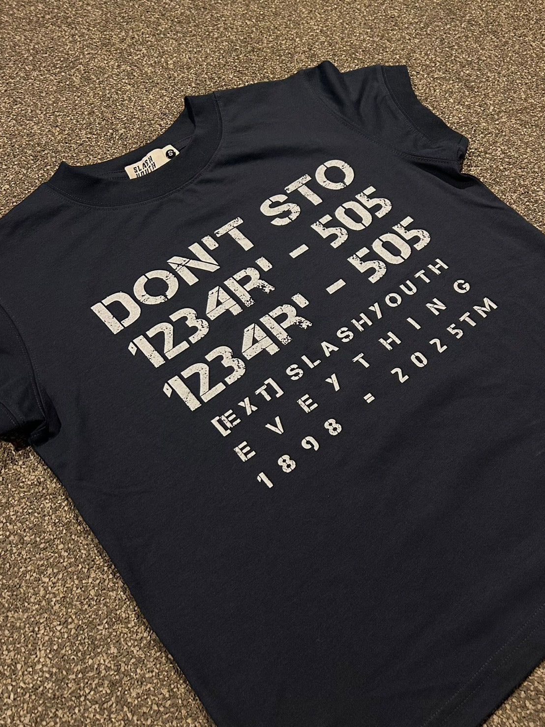 サイバーグランジ・ロゴTシャツ MI-05