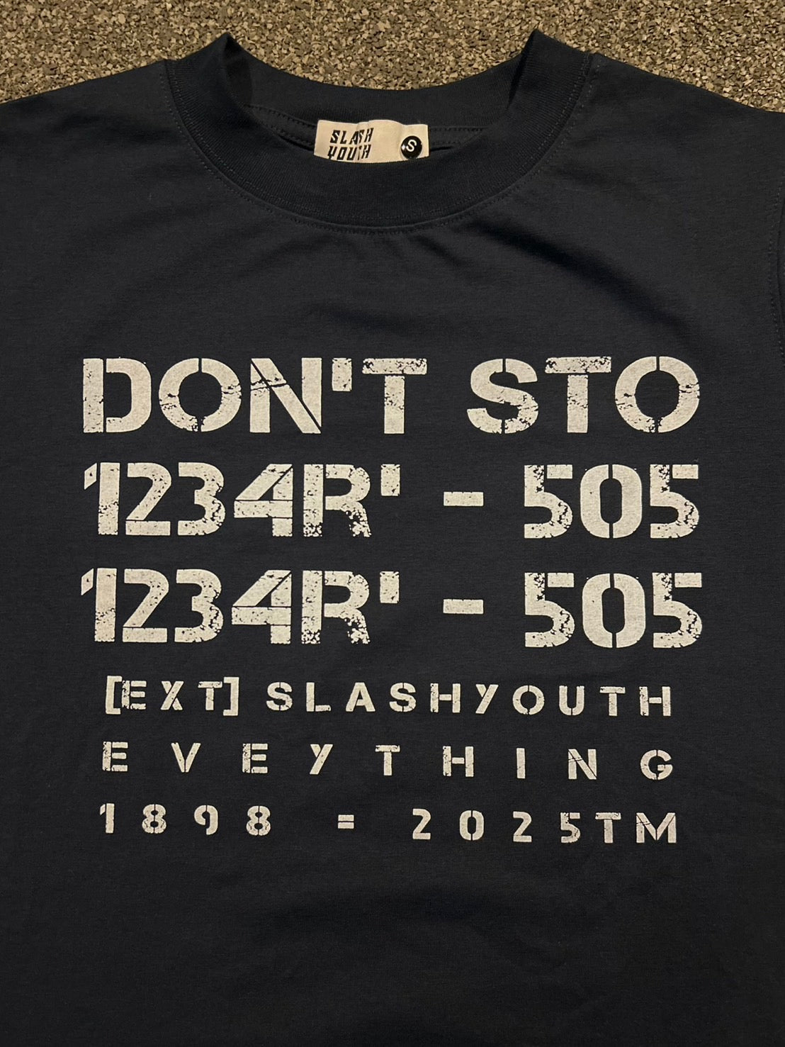 サイバーグランジ・ロゴTシャツ MI-05