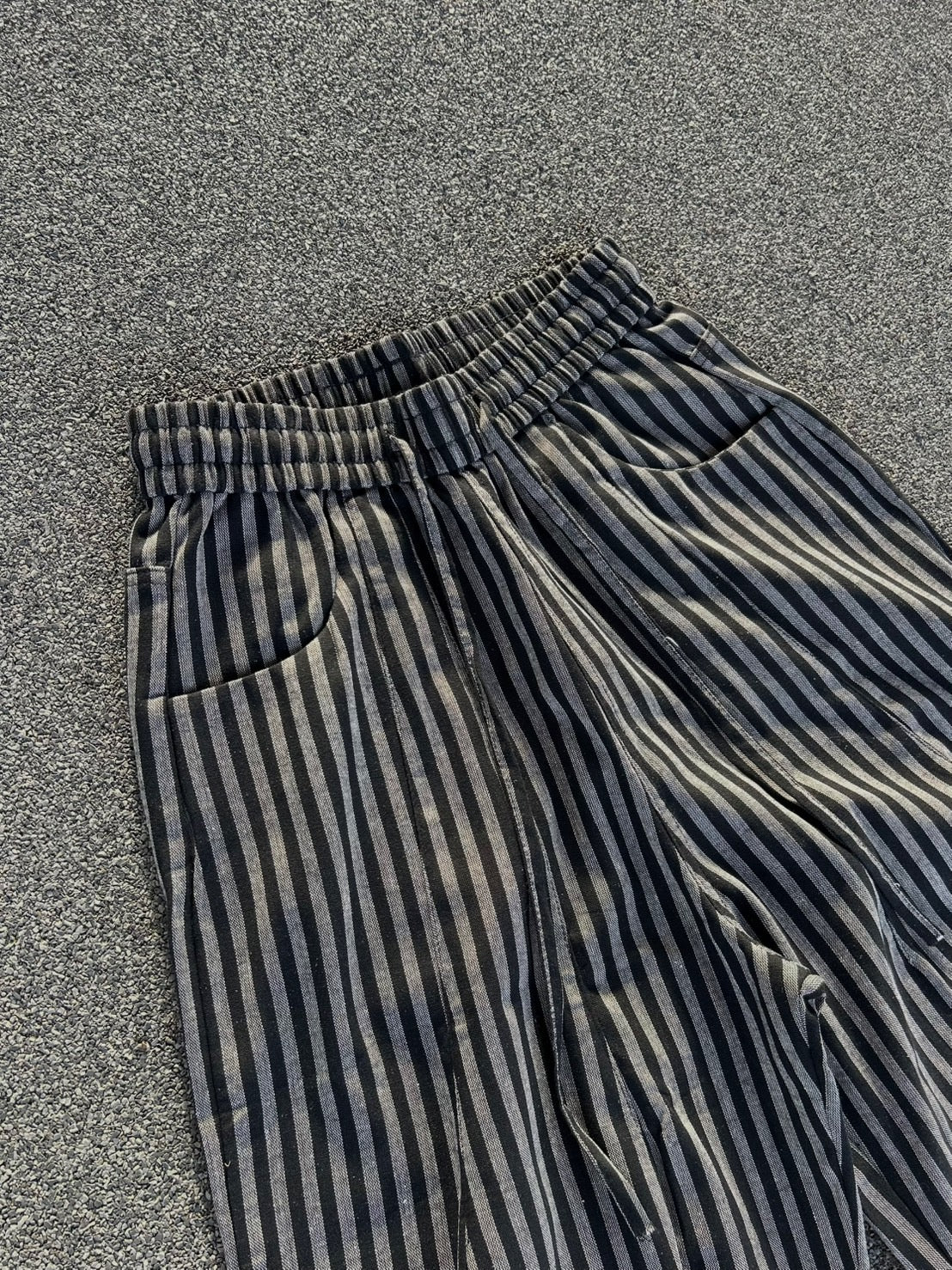 ランダムストライプ・スーパーワイドイージーパンツ MI-13