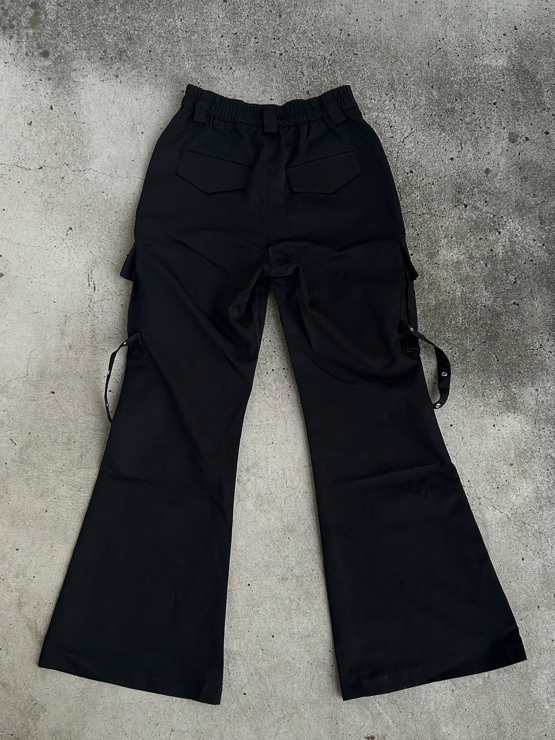 ベルトストラップフレアカーゴパンツ LLS005