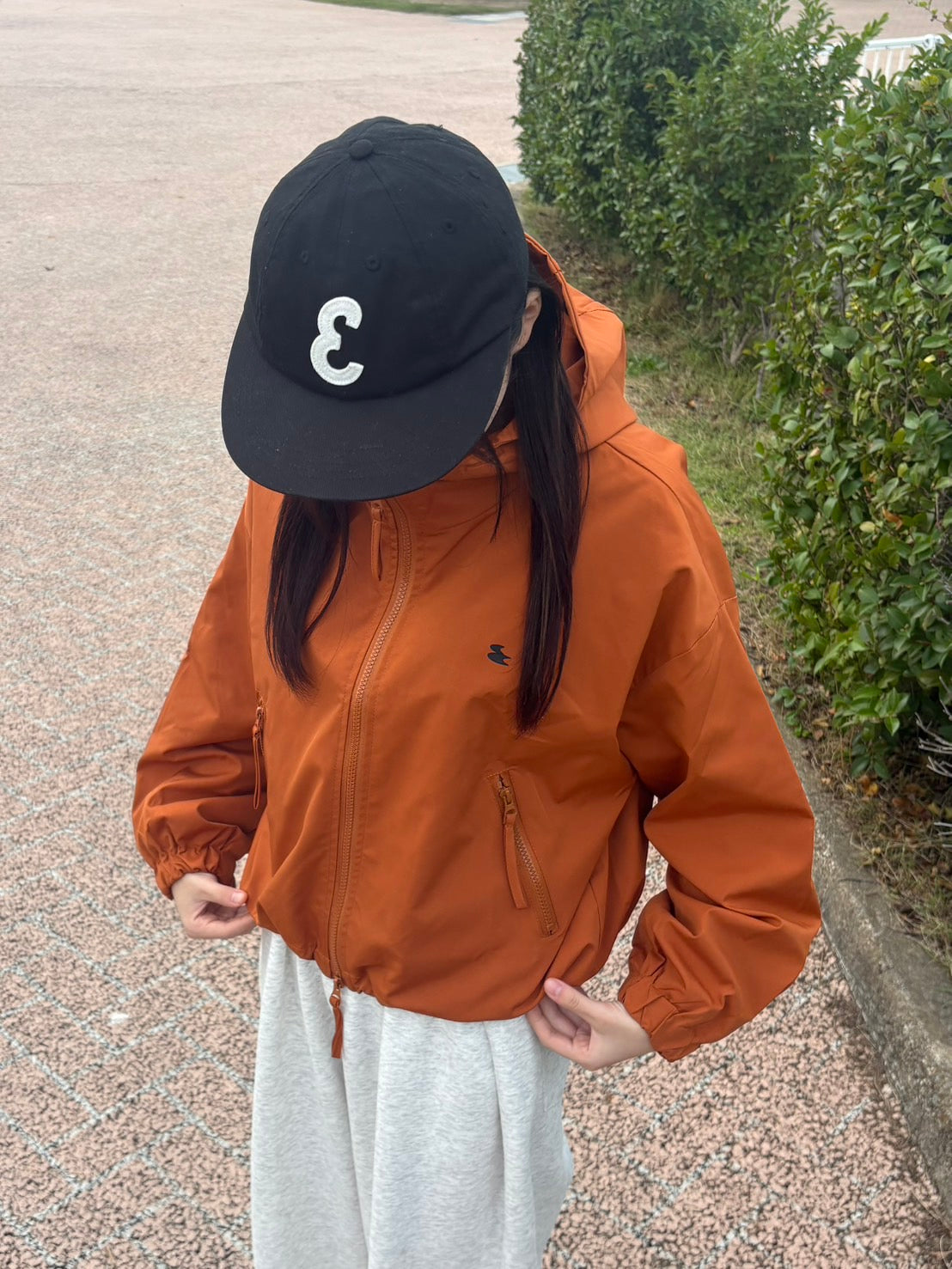 ドローコード付きマウンテンパーカー SYA001