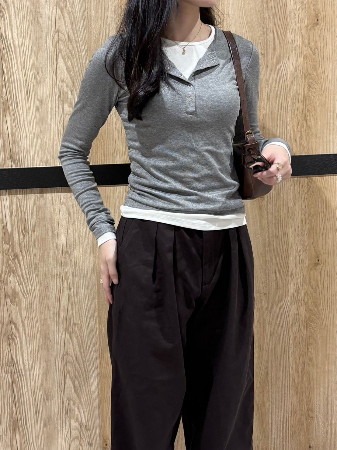 スリムフィッド重ね着風長袖カットソー CLG002