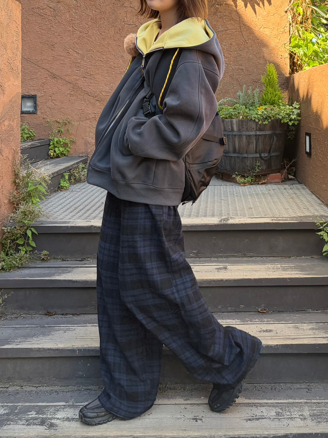 差し色付きフルジップパーカー NMC-001