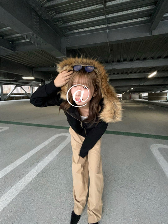 アシンメトリージップ フェイクファーフード付きパーカー LLS010