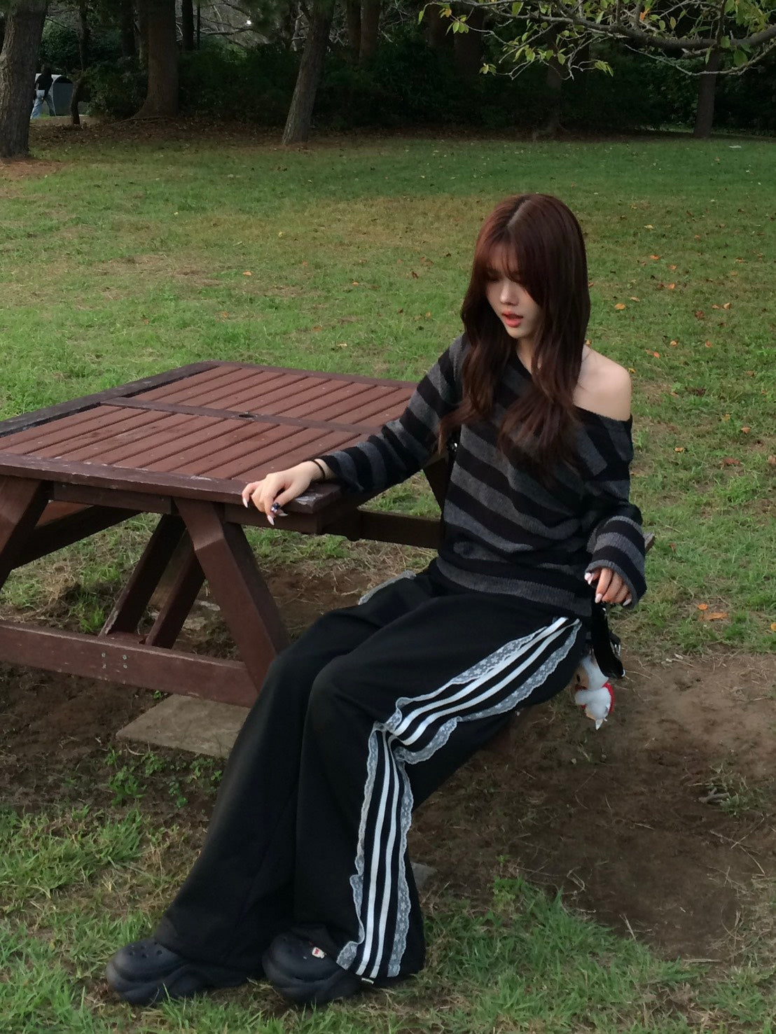 サイドレースライン・ワイドフィットトラックパンツ BC001