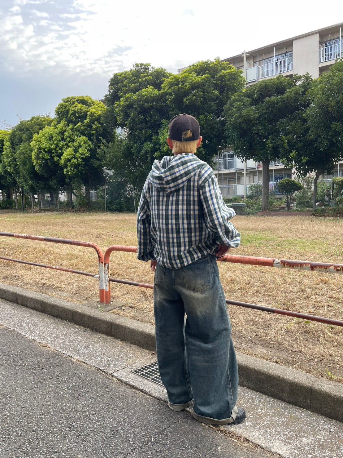 クロップド丈 ネルチェック フードジップブルゾン YMA-003