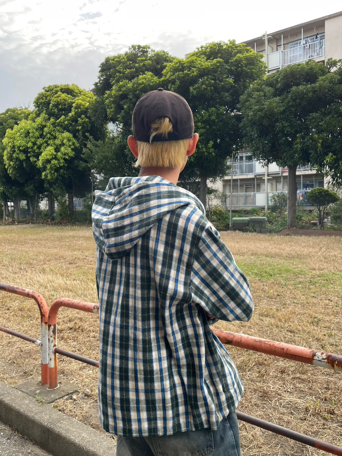 クロップド丈 ネルチェック フードジップブルゾン YMA-003