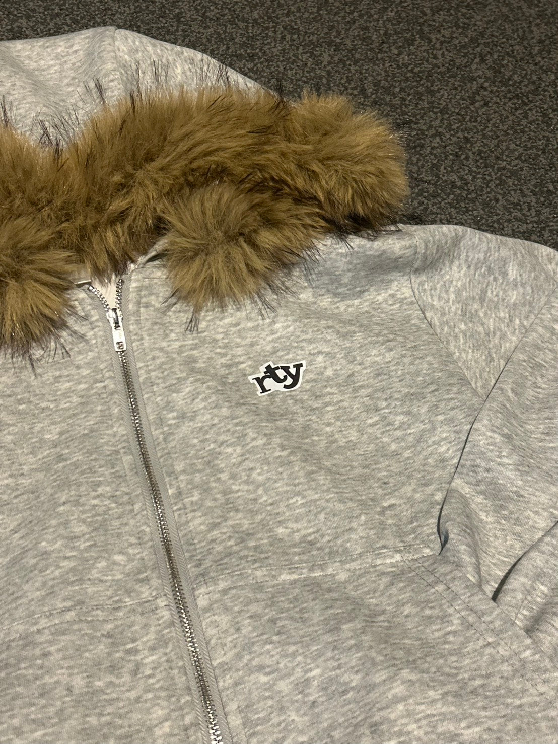 フェイクファー フーディジップブルゾン MI-18