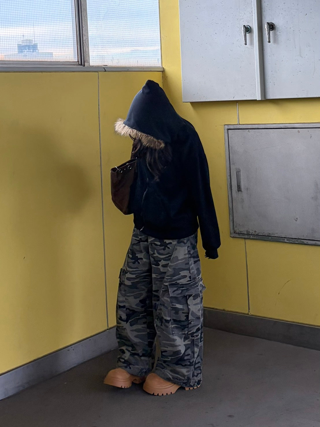 ファー付きオーバーサイズフーディ MI-09