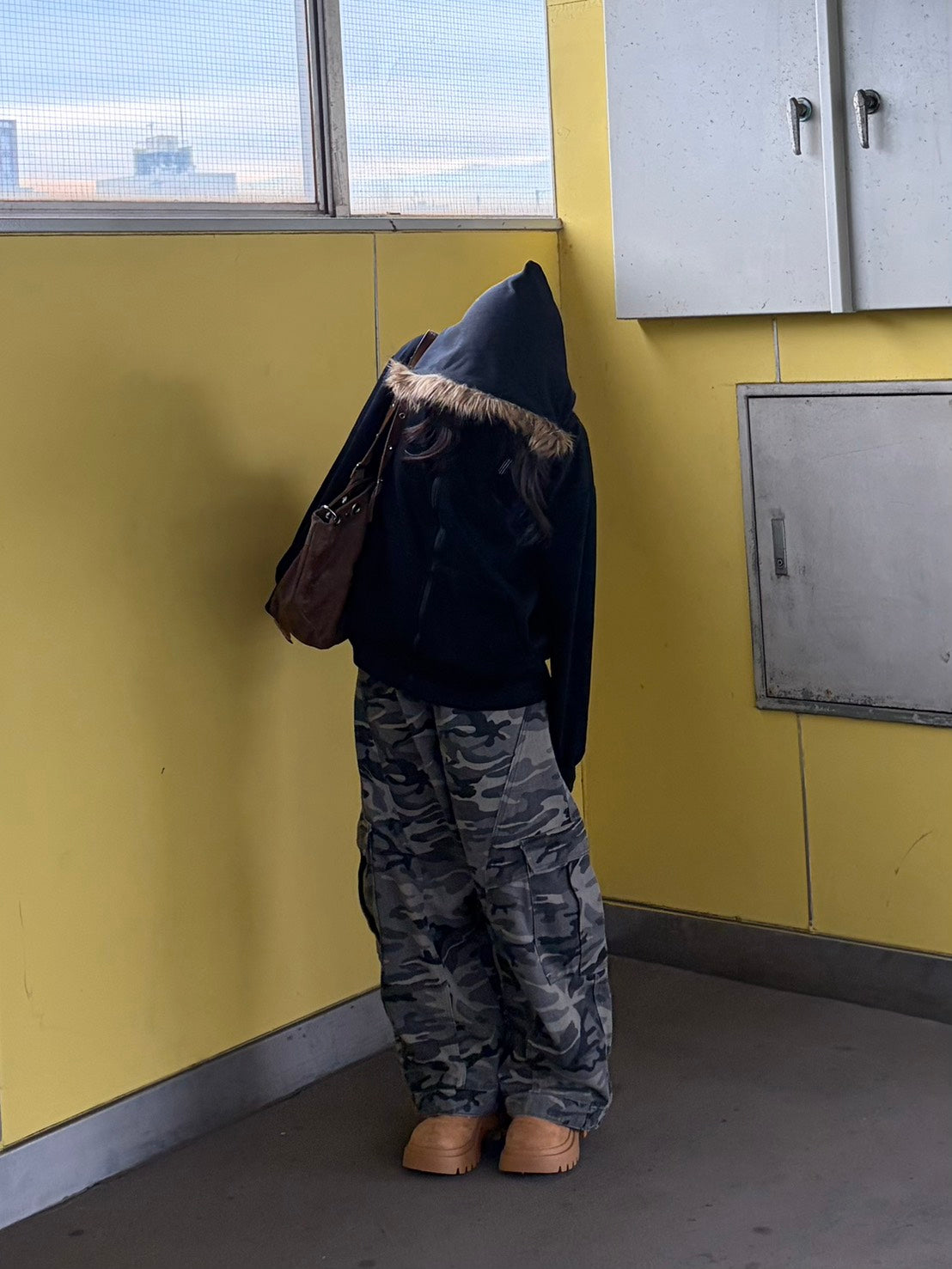 ファー付きオーバーサイズフーディ MI-09