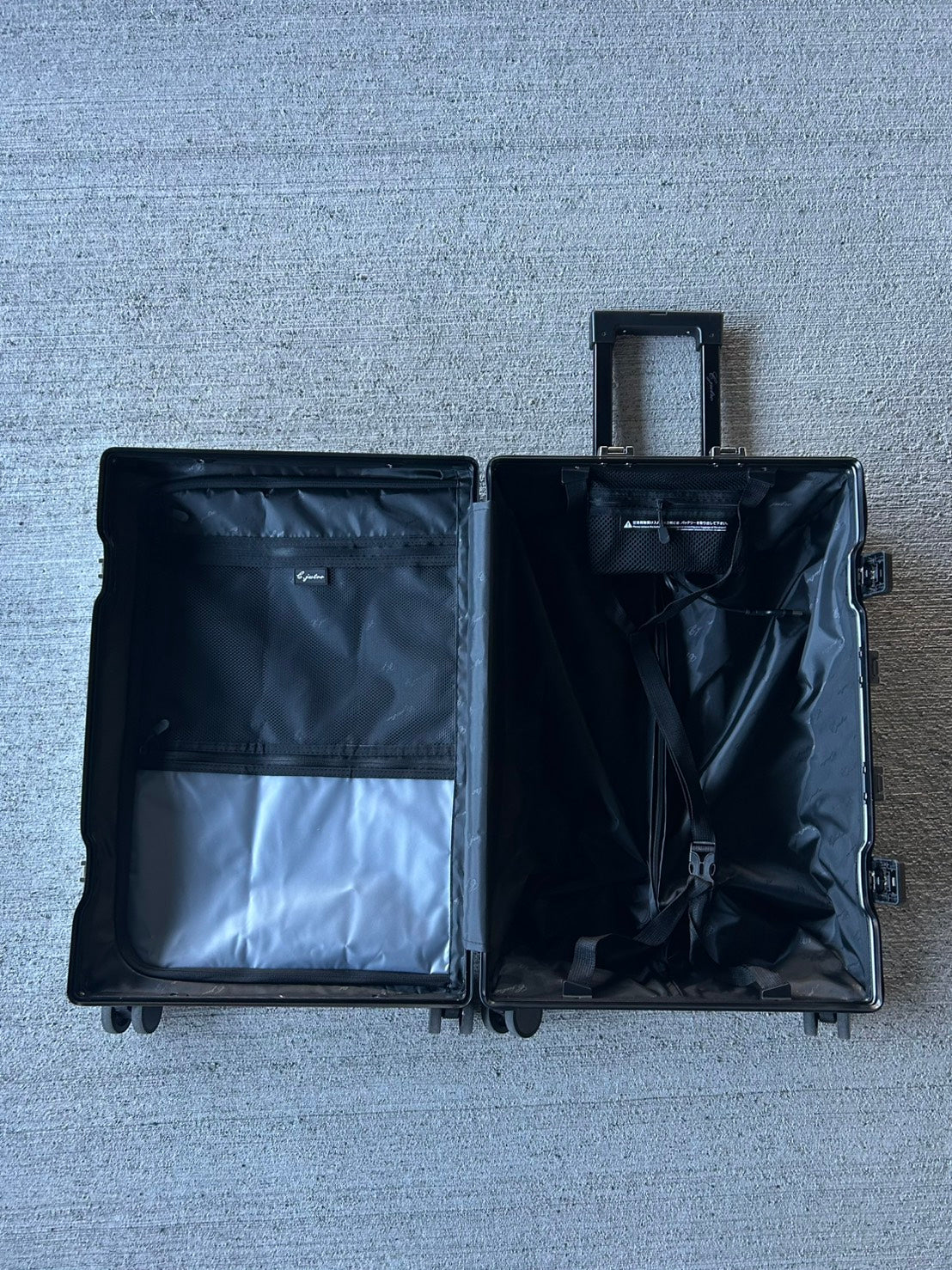 軽量設計スーツケース LLS-028