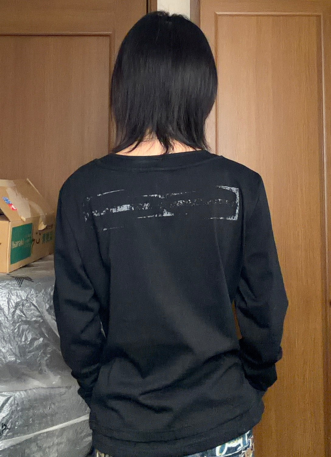 構築的レイヤードブラック長袖モードカットソー AKA-005