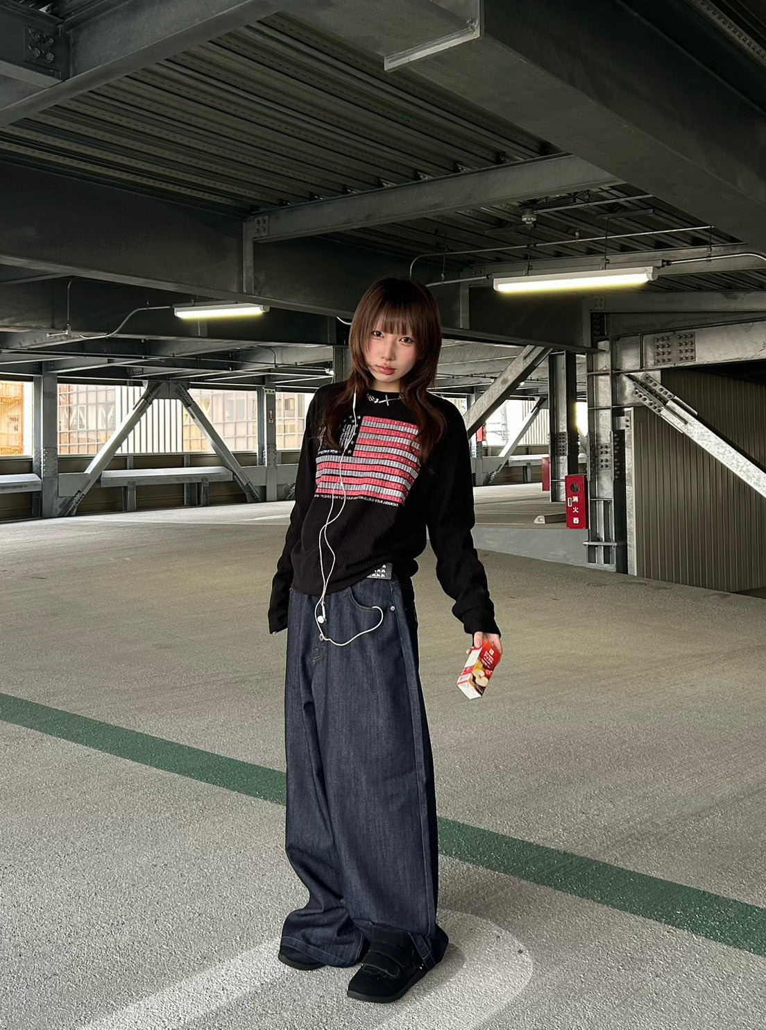 グラフィックルーズ長袖Tシャツ LLS-029