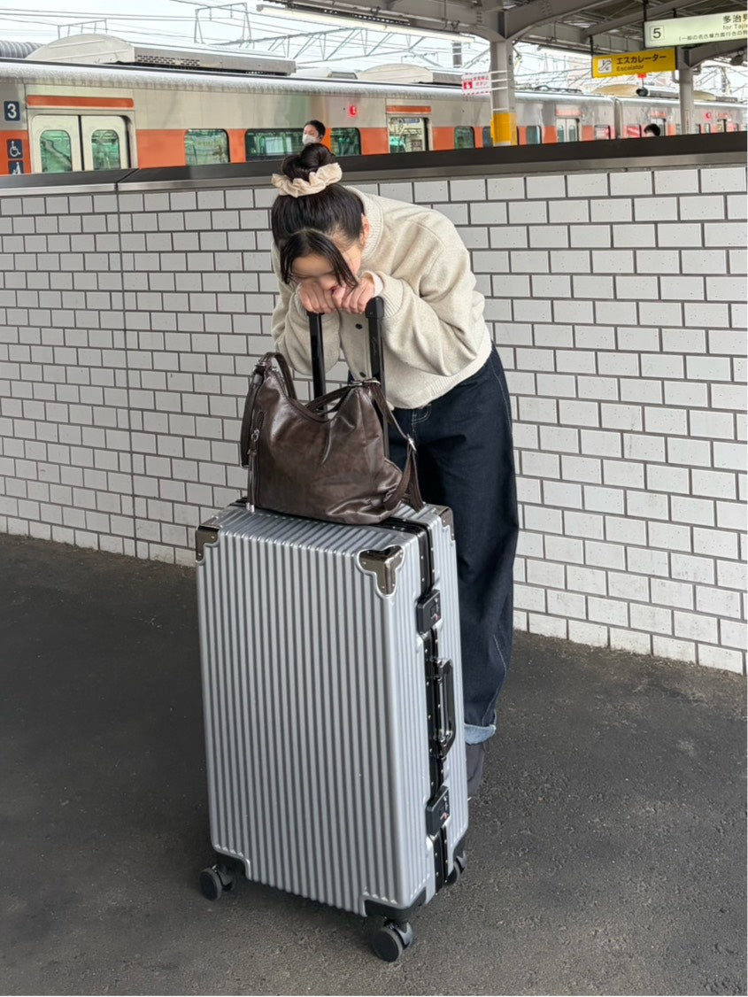 耐久性◎ソフトシェルスーツケース OT-043